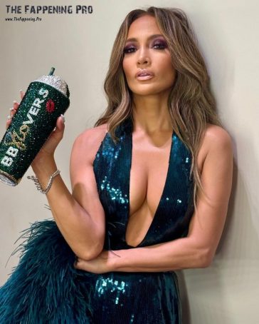 Jennifer Lopez Tits TheFappening.Pro 6 624x778 1