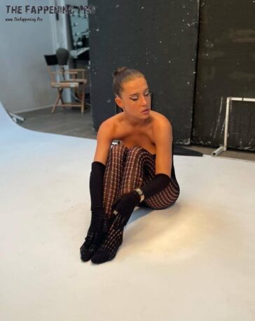 Adele Exarchopoulos Sexy TheFappening.Pro 2 624x787 1