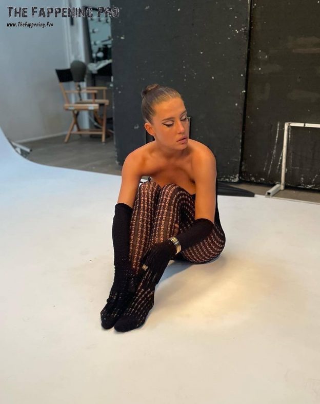 Adele Exarchopoulos Sexy TheFappening.Pro 2 624x787 1
