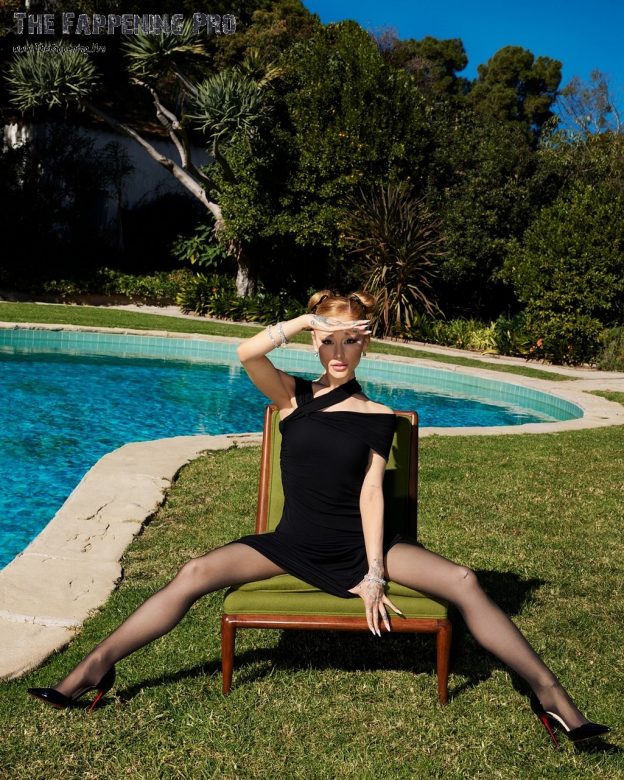 Ariana Grande Sexy In W Magazine January 2025 Issue (5 Photos) 2 Ariana Grande Sexy TheFappening.Pro 4 624x780 1