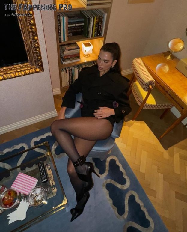 Dua Lipa Leggy TheFappening.Pro 3 624x774 1