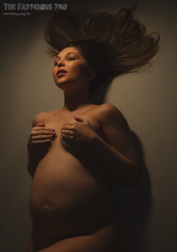 Samantha Hanratty Nude Pregnant (5 Photos) 6 Samantha Hanratty Nude Pregnant TheFappening.Pro 1 624x888 1