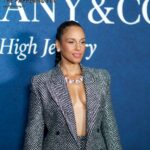Alicia Keys Sexy At Tiffany & Co. 2025 (11 Photos) 14 Alicia Keys Nude TheFappening.Pro 11 624x668 1