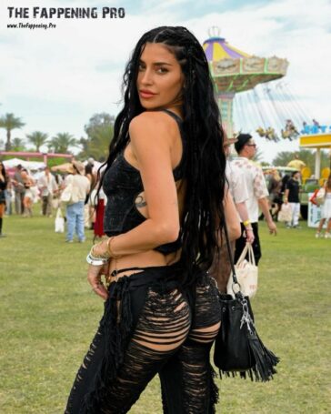 Nicole Williams Sexy At Coachella Festival 2025 (8 Photos) 15 Nicole Williams Sexy TheFappening.Pro 5 624x780 1
