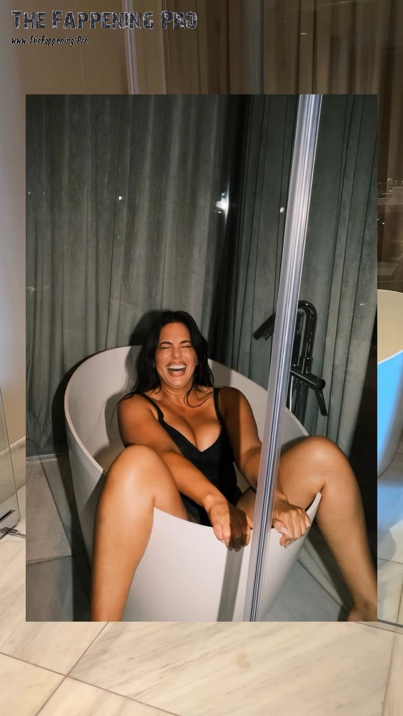 ashley-graham-sexy-thefappening-cfd-6 Ashley Graham Sexy In Lingerie
