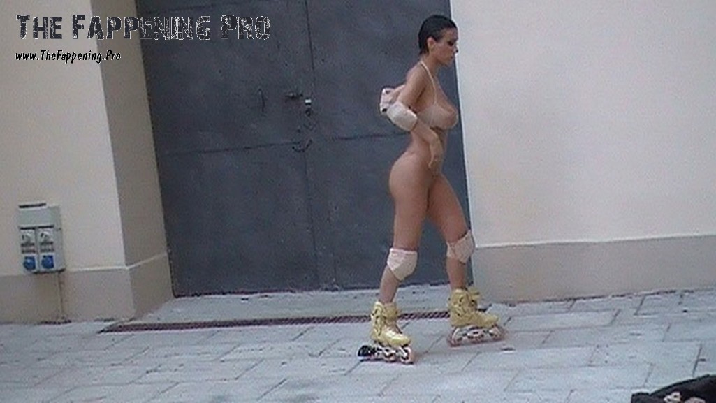 bianca-censori-nudity-thefappeningpro-6 bianca censori nudity thefappeningpro 6