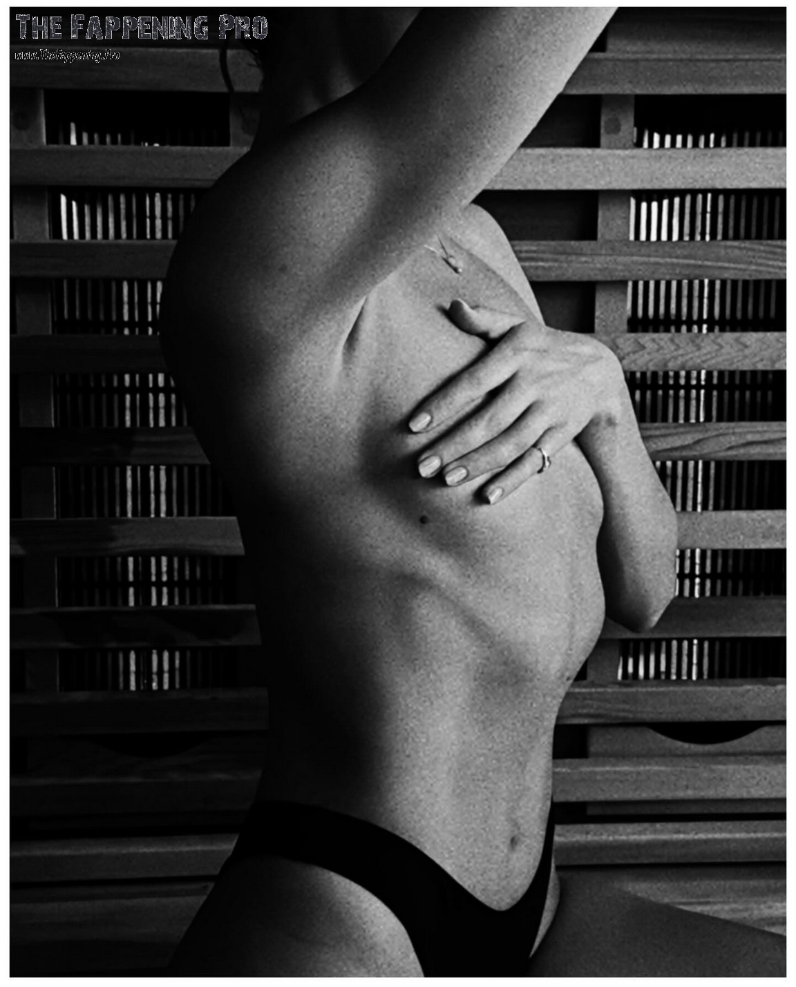 candice-swanepoel-topless-thefappening-cfd-4 Candice Swanepoel Nudity