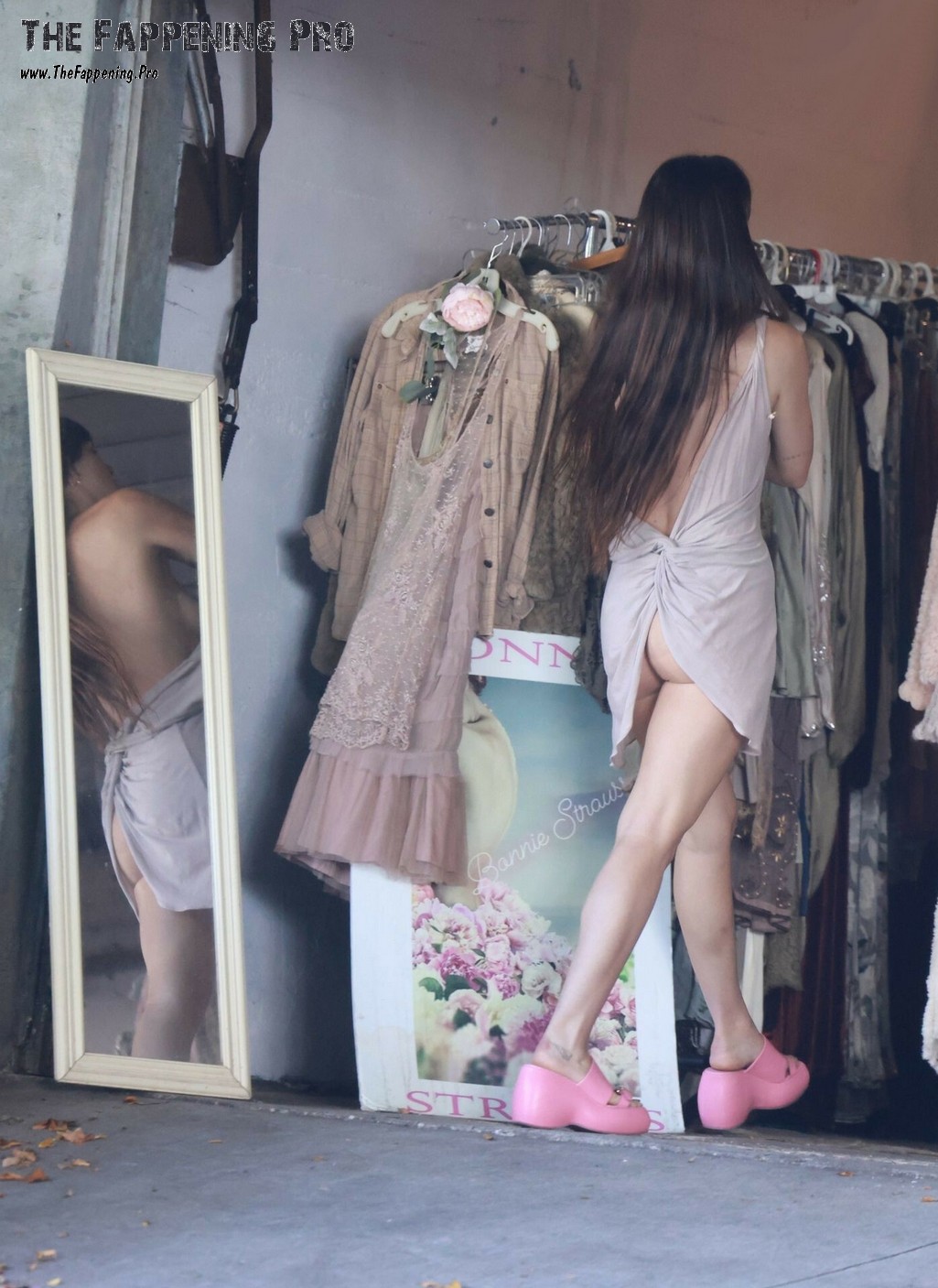 dakota-johnson-nude-thefappeningpro-6 dakota johnson nude thefappeningpro 6
