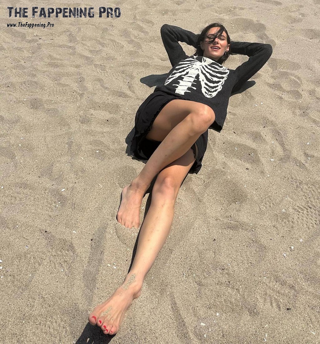 devon-lee-carlson-feet-thefappeningpro-1 Devon Lee Carlson Bare Feet