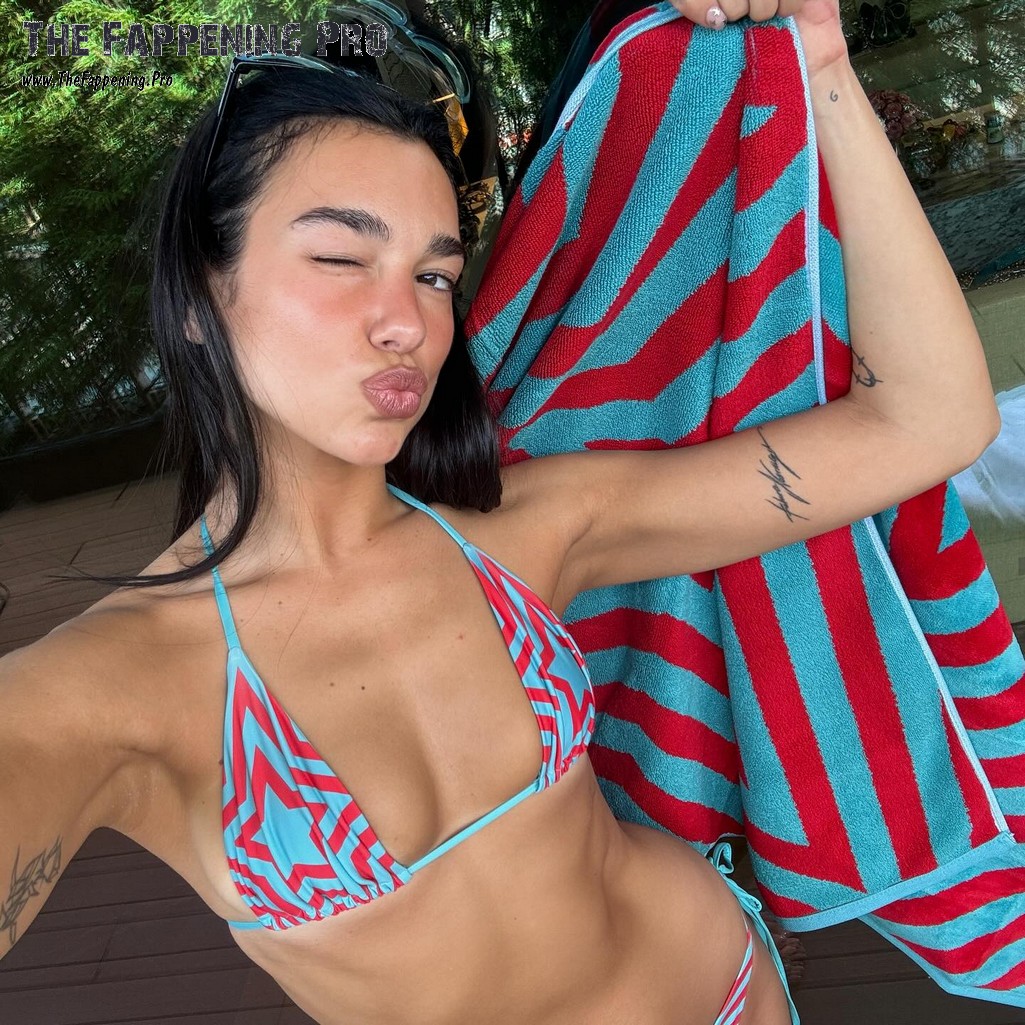 dua-lipa-sexy-thefappeningpro-2 Dua Lipa Hot