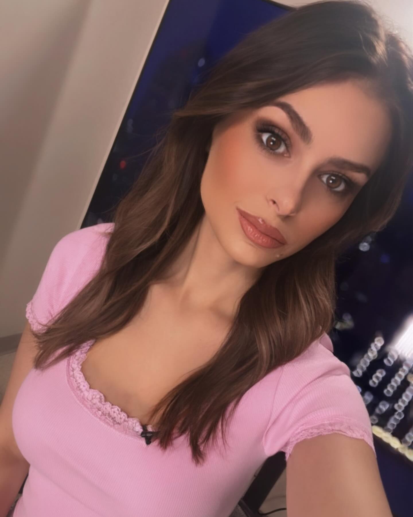 elizabeth-pipko-sexy-thefappening-cfd-19 Elizabeth Pipko Selfie