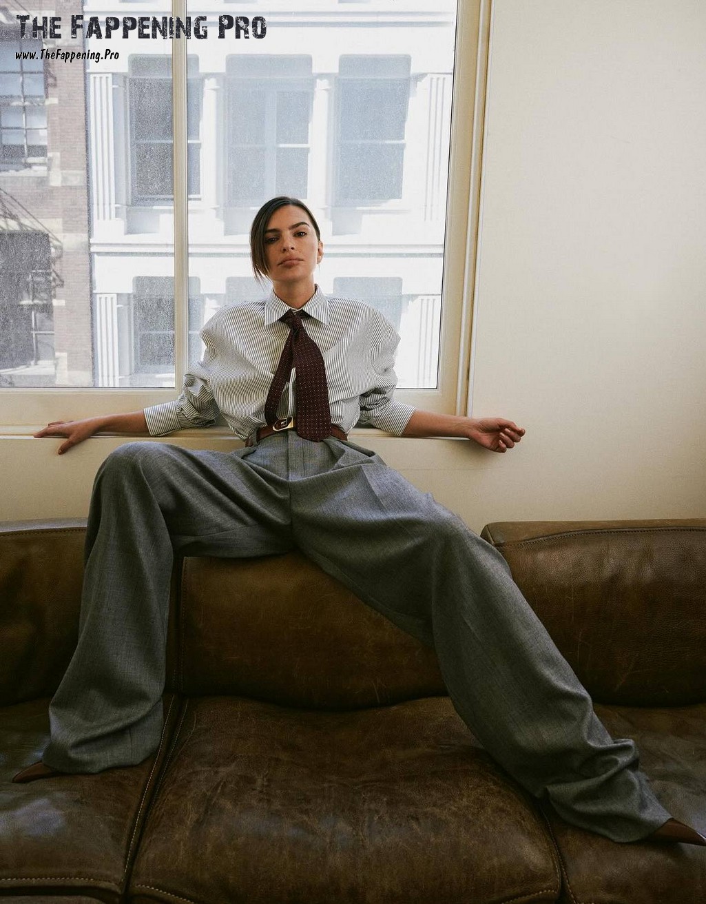 emily-ratajkowski-sexy-thefappeningpro-3 Emily Ratajkowski Sexy In Vogue Turkey Magazine