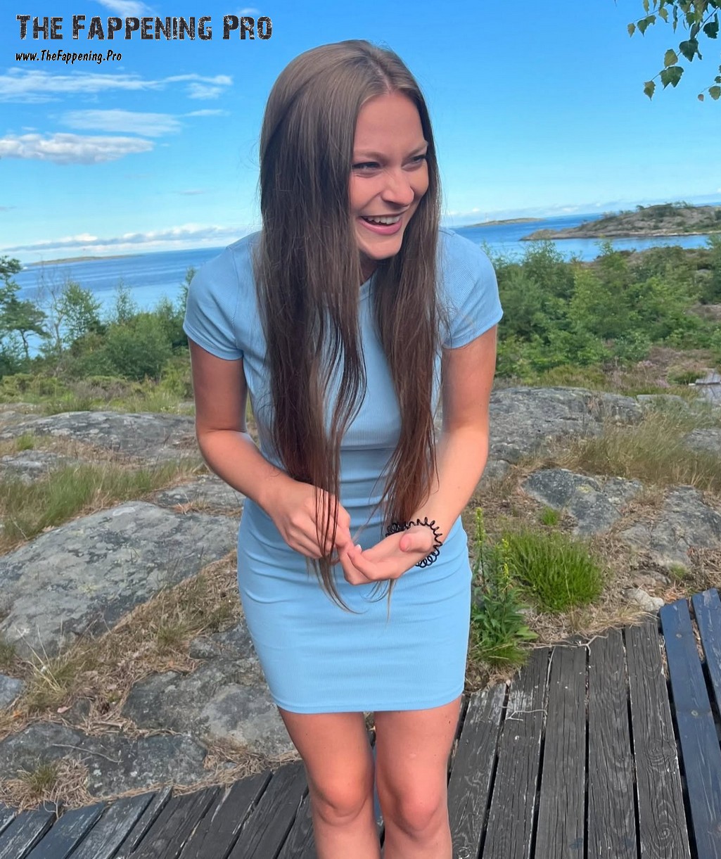 emmy-singer-nude-thefappeningpro-10 Emmy Kristiansen Sexy
