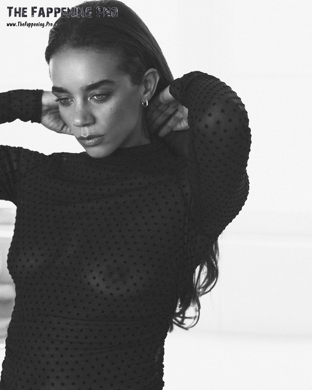 hannah-john-kamen-nude-thefappening-cfd-4 Hannah John-Kamen See Through Nudity