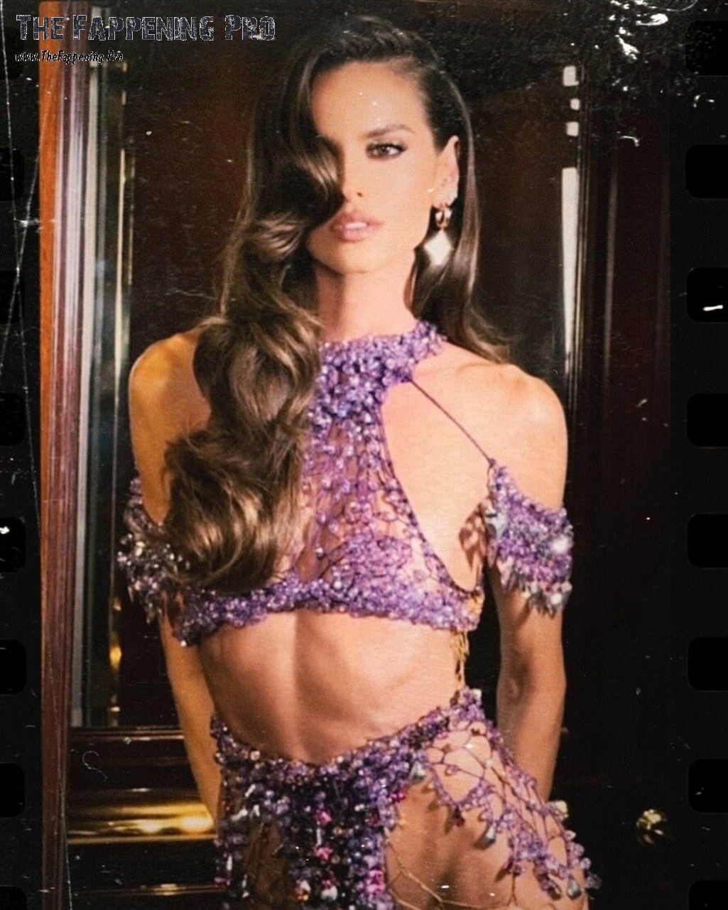 izabel-goulart-nude-thefappeningpro-1 Izabel Goulart Tits