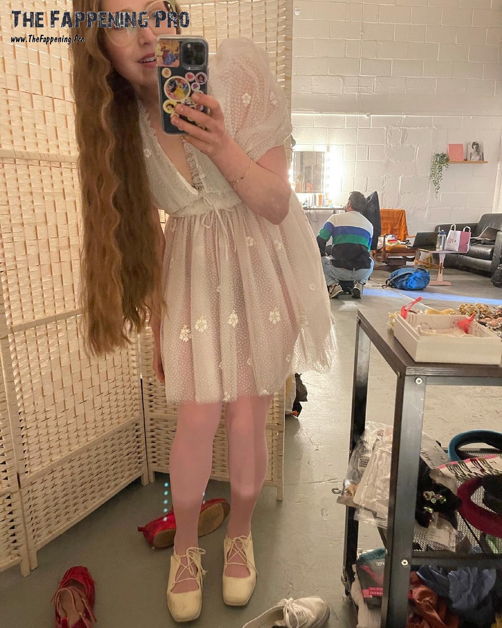 jessie-cave-sexy-thefappeningpro-8 Jessie Cave Selfie