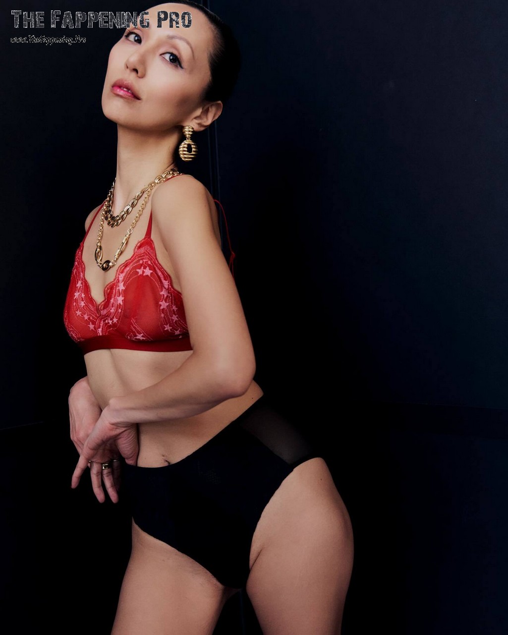 linda-park-sexy-thefappeningpro-3 Linda Park In Lingerie
