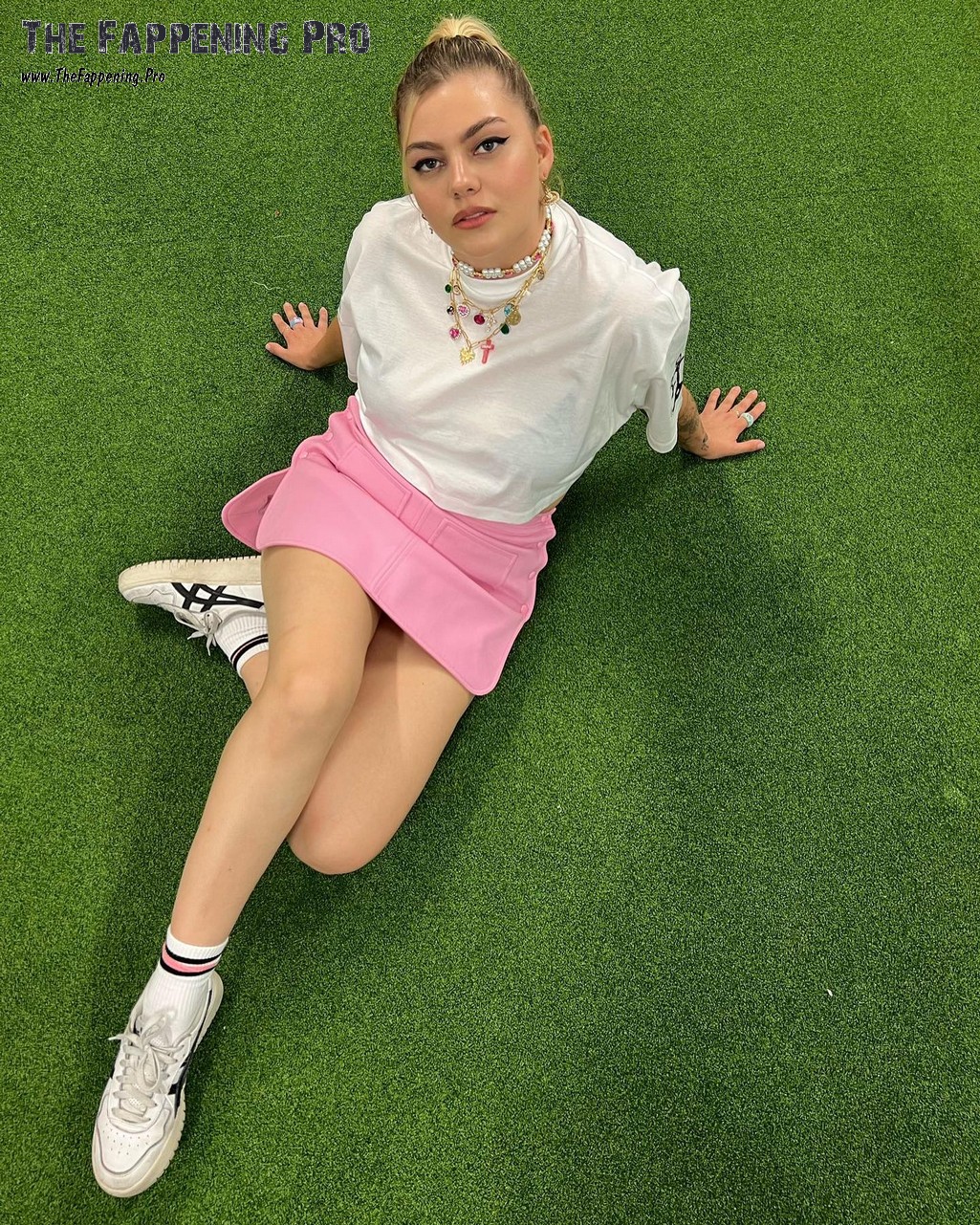 louane-emera-sexy-thefappeningpro-14 louane emera sexy thefappeningpro 14