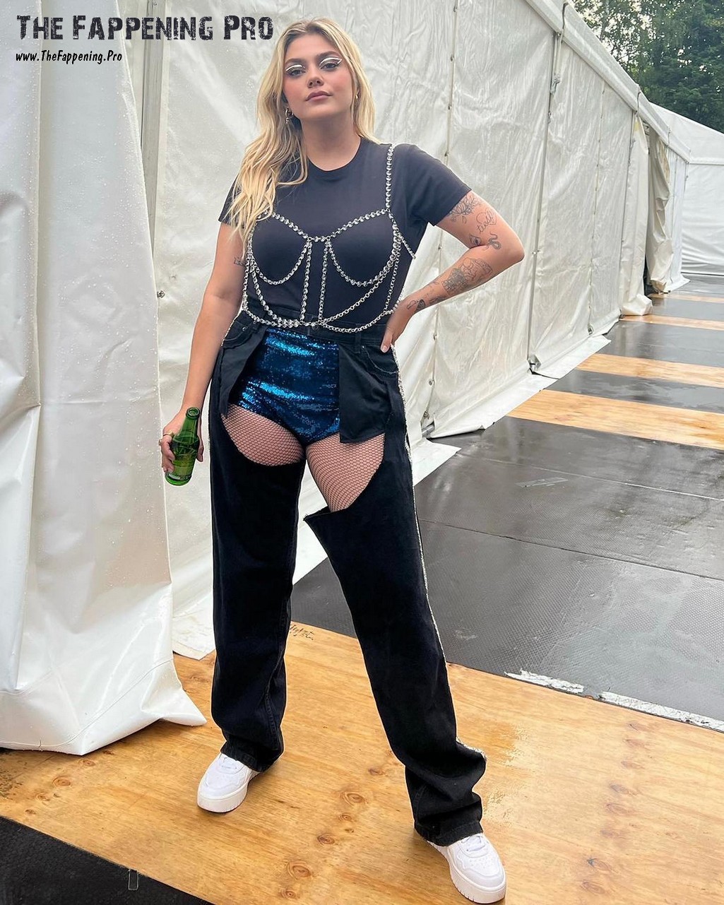 louane-emera-sexy-thefappeningpro-15 louane emera sexy thefappeningpro 15