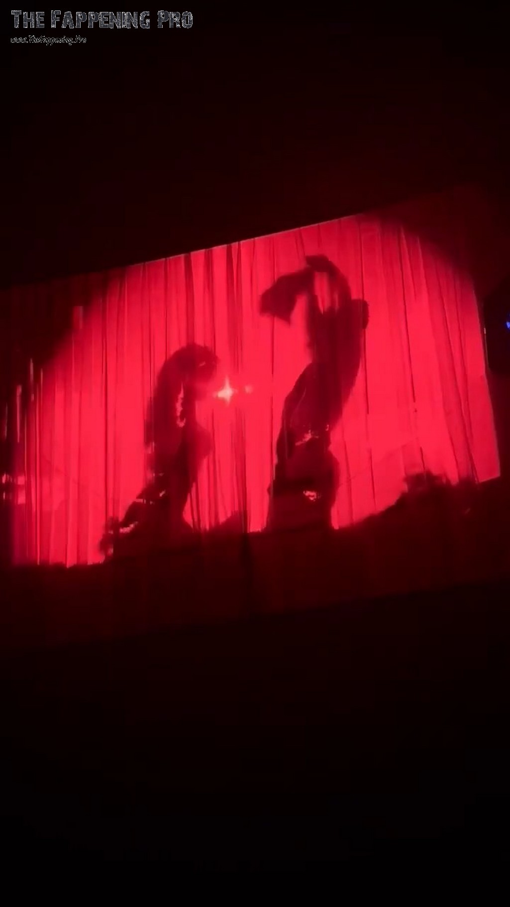 sabrina-carpenter-nude-thefappeningpro-4 Sabrina Carpenter "bed chem" outro for tonights show!