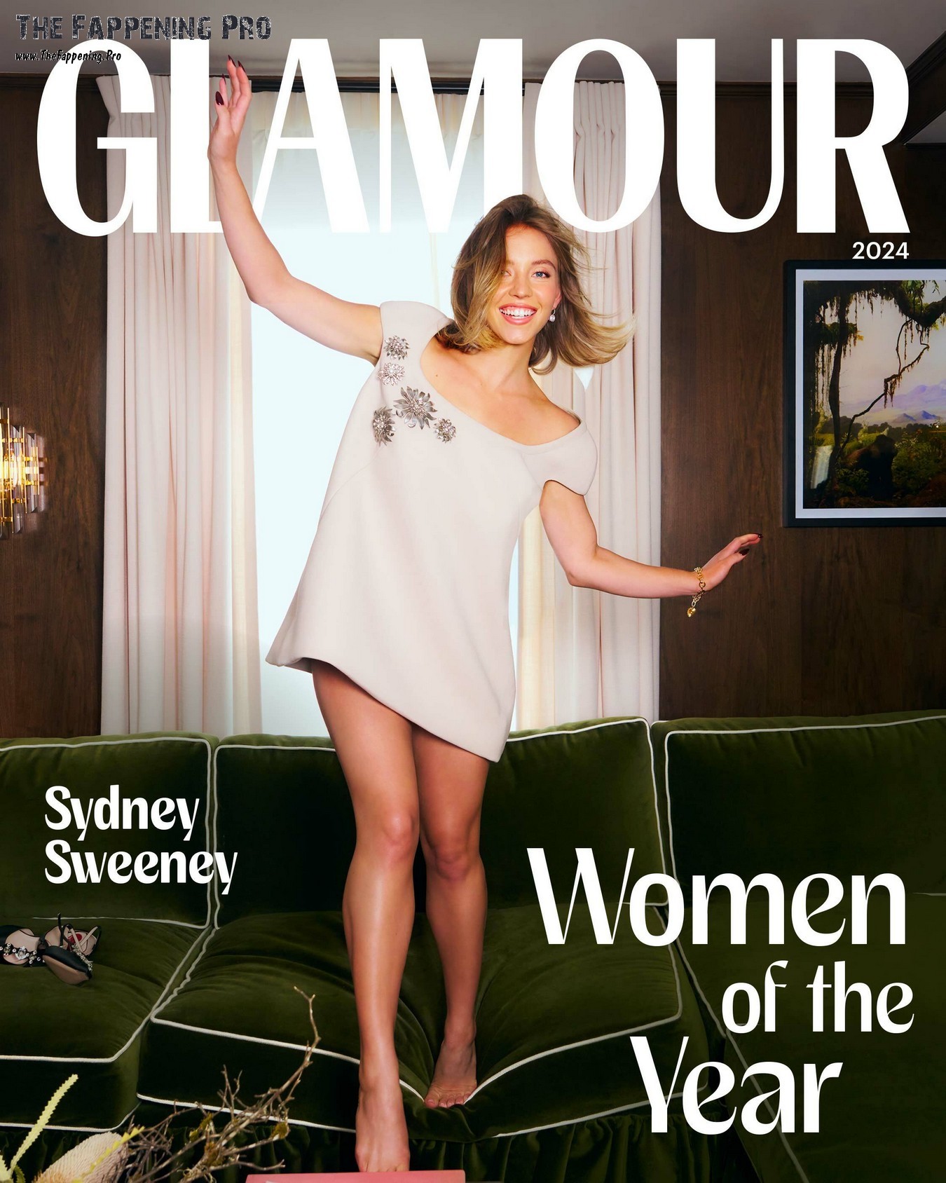 sydney-sweeney-sexy-thefappening-cfd-3 Sydney Sweeney Sexy In Glamour Magazine October 2024