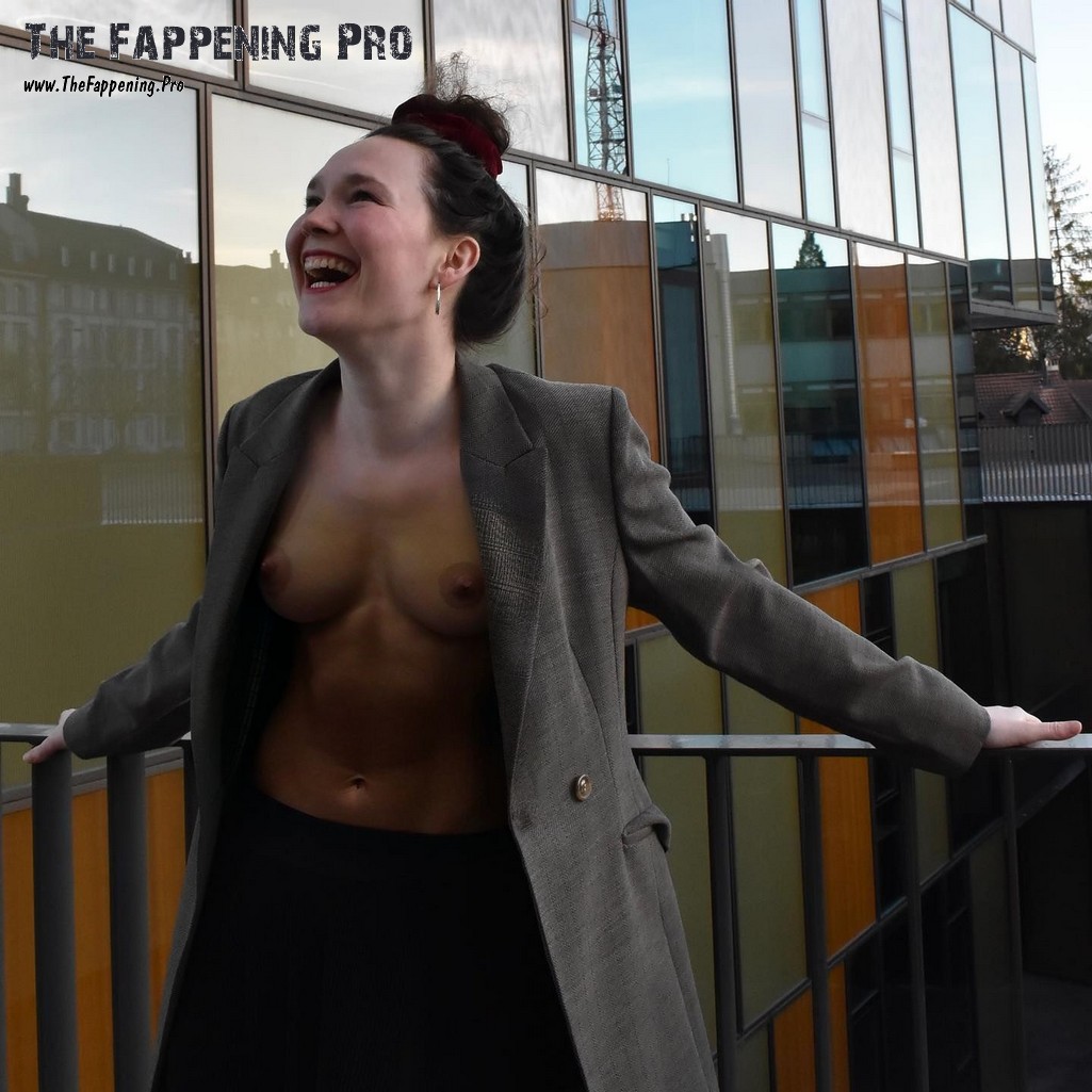 zoe-me-nude-thefappeningpro-6 Zoe Me Topless