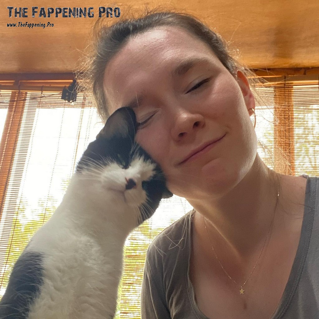 zoe-me-sexy-singer-thefappeningpro-3 Zoe Me Pussy Cat