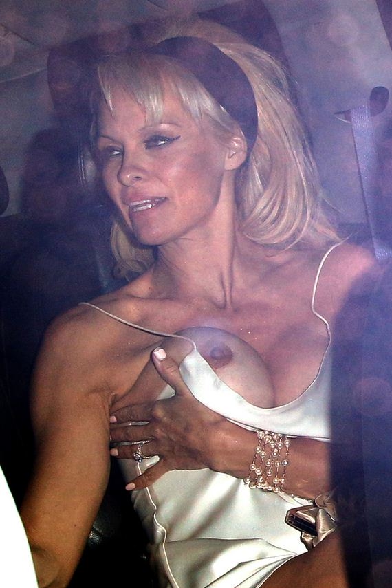 07 gallery enlarged pam anderson massive malfunction