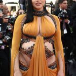 Adriana Lima Sexy Preggo TheFappening.Pro 2 624x937 1