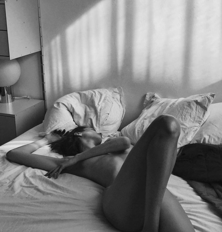 Alexandra Agoston Naked Sexy TheFappening pro 13 780x816 1