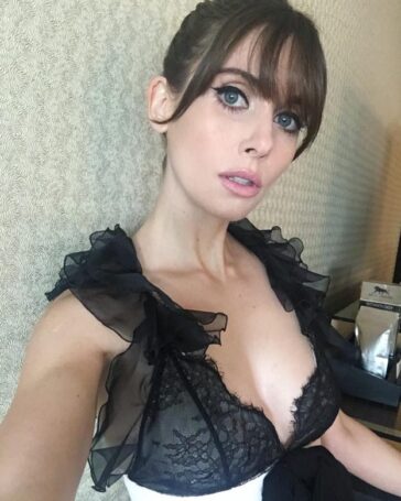 Alison Brie Fappening Sexy (20 Photos) 14 Alison Brie Sexy 2 624x780 1