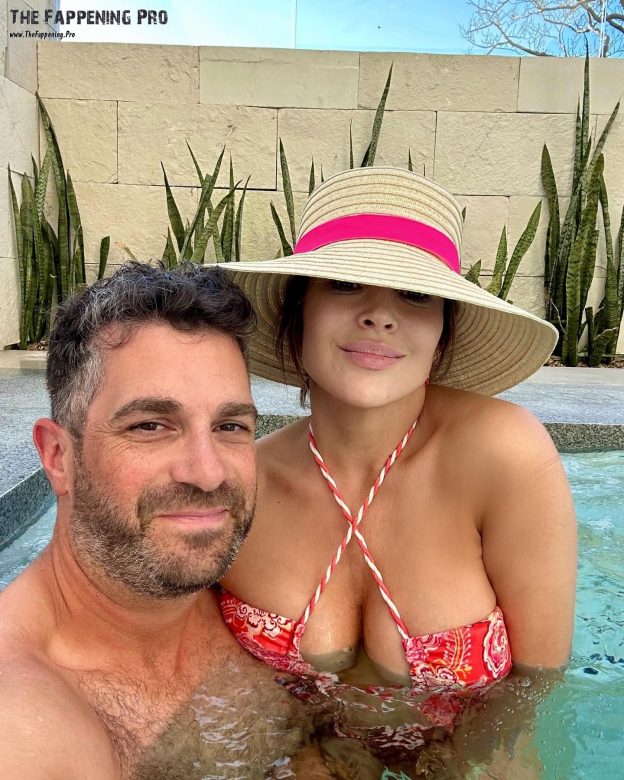 Alyssa Milano Sexy Bkini TheFappening.Pro 1 624x780 1