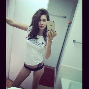 Amanda Hendrick Nude The Fappening pro 2
