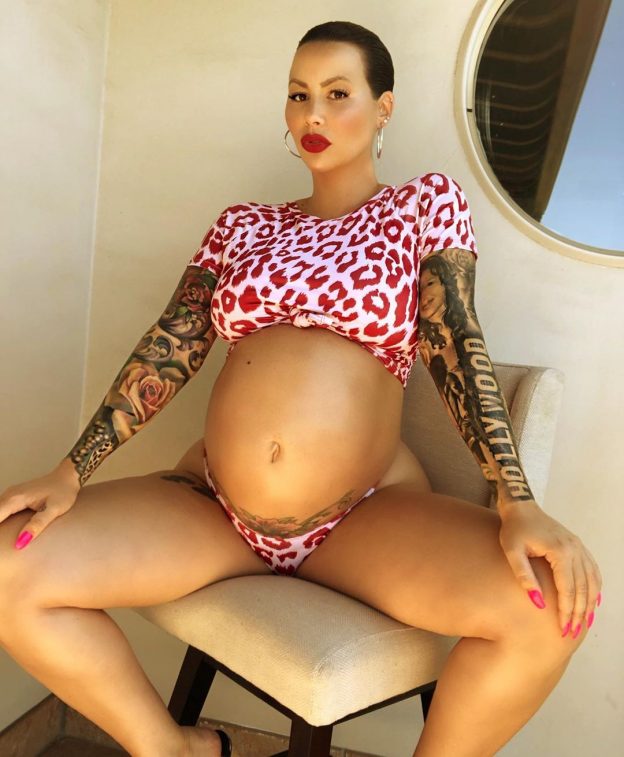 Amber Rose Sexy And Topless (2 Photos) 4 Amber Rose Pregnant Topless TheFappening.pro 2 624x757 1