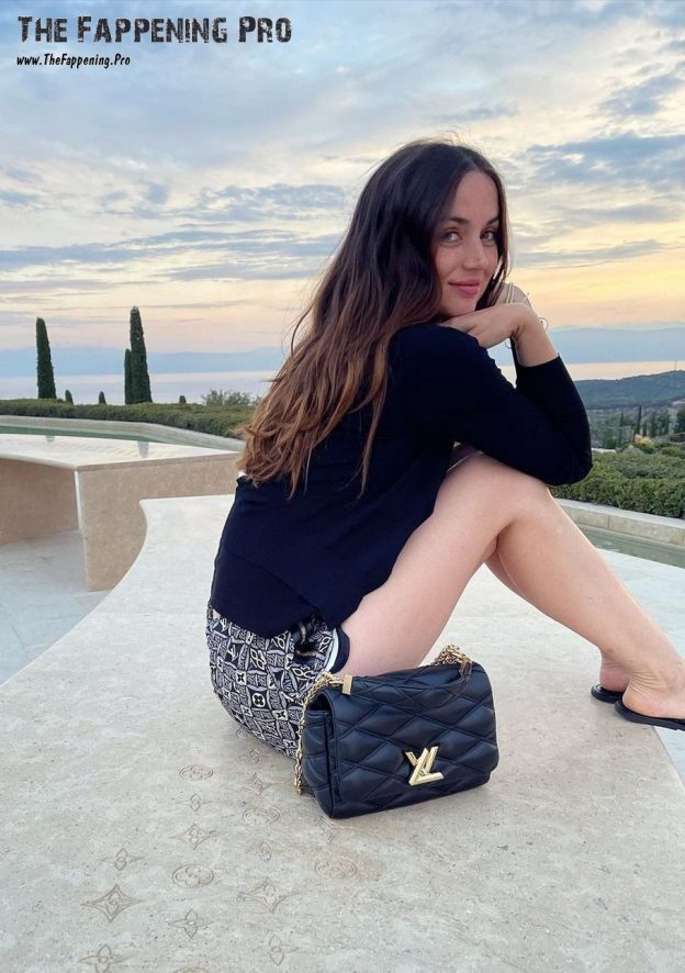 Ana de Armas Sexy TheFappening.Pro 3 1 624x886 1