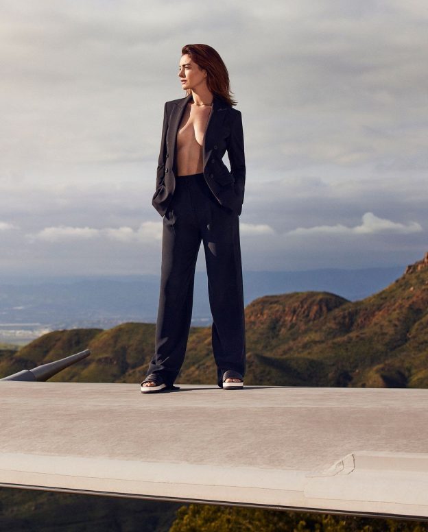 Anne Hathaway Shape Magazine 624x776 1