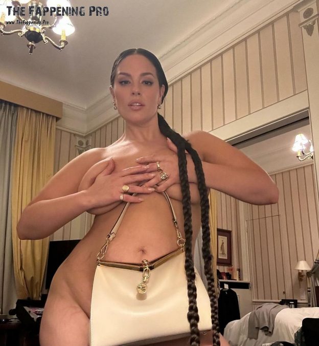 Ashley Graham Nude TheFappening.Pro 1 624x676 1