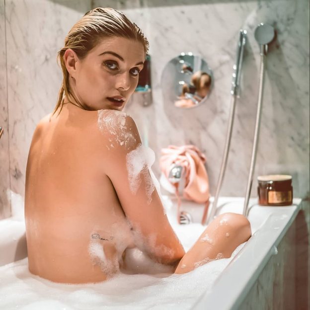 Ashley James Topless Sexy 1 624x624 1