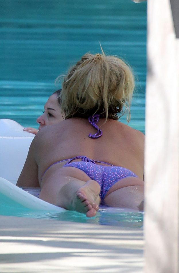 Britney Spears Sexy Bikini TheFappening.Pro 23 624x951 1