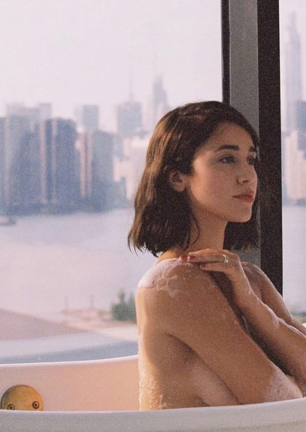 Caylee Cowan Naked Bath TheFappening.Pro 12 624x881 1