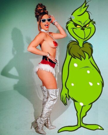 Chanel West Coasts Topless Christmas Greetings TheFappening.Pro 4 624x780 1