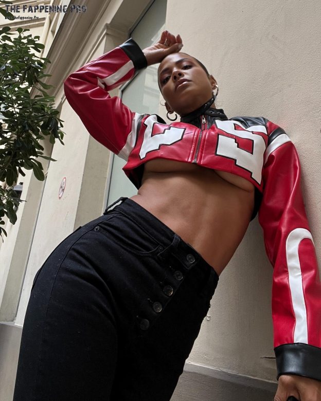Christina Milian Underboobs TheFappening.Pro 5 624x780 1