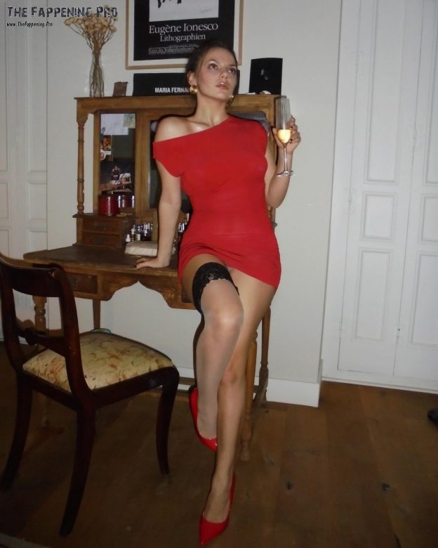 Dafne Keen Sexy TheFappening.Pro 8 624x780 1