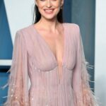 Dakota Johnson Cleavage TheFappening.pro 4