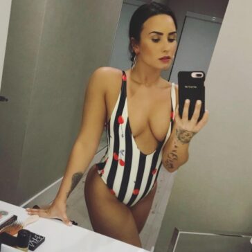 Demi Lovato Hot And Sexy (24 Photos) 16 Demi Lovato Sexy The Fappening pro 1 624x624 1