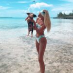 Devon Windsor Sexy Bikini And Little Pig TheFappening Pro 4 624x778 1