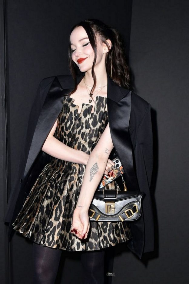 Dove Cameron Gothic Girl TheFappening.Pro 5 624x936 1