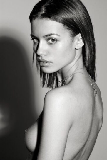 Elle Trowbridge Nude 7 624x936 1