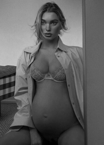 Elsa Hosk Nude Pregnant 624x867 1