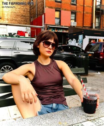 Emilia Jones Pokies TheFappening.Pro 3 624x755 1